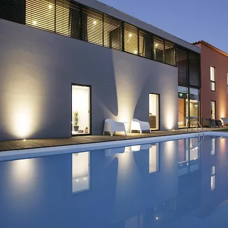 Casa De L Cura ميراندا دو دورو