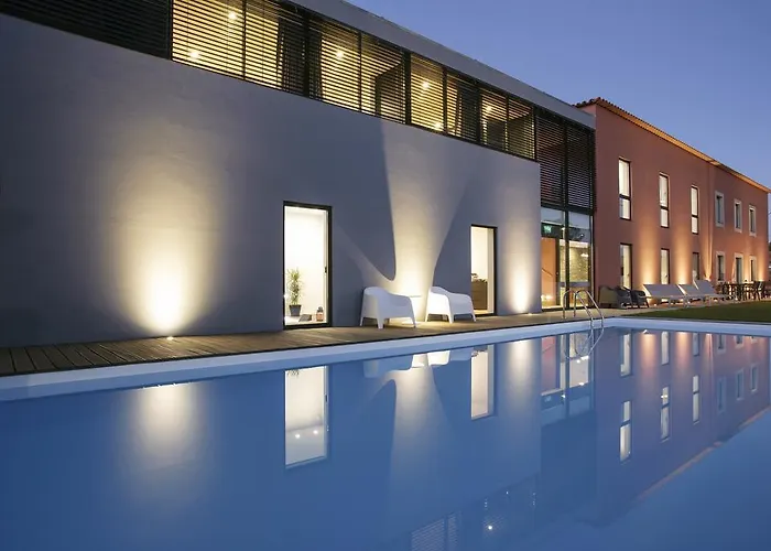 Casa De L Cura 미란다도두로